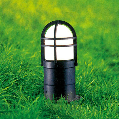草坪燈